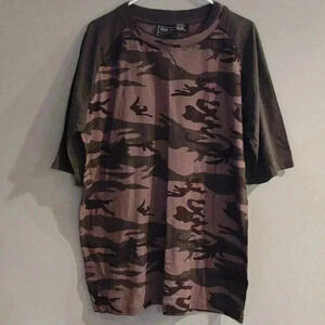 Highland Outfitters mens XXlarge camo short‎ sleeve T-shirt